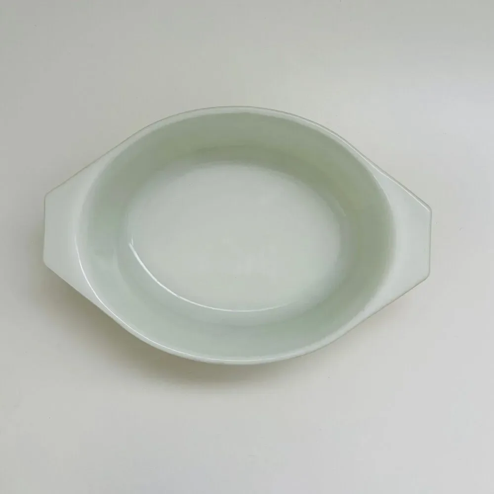 PYREX Verde Avocado Green 043 Cinderella Oval Casserole Dish 1.5 Qt.